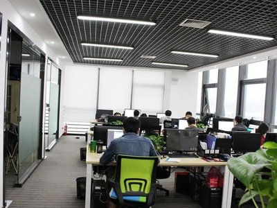 策正签约广东鸿数科技VI设计项目，助力计算机信息技术咨询服务品牌升级